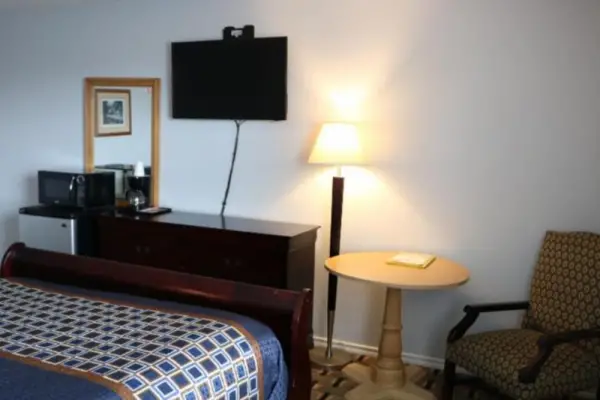 Bent Tree Motel 6